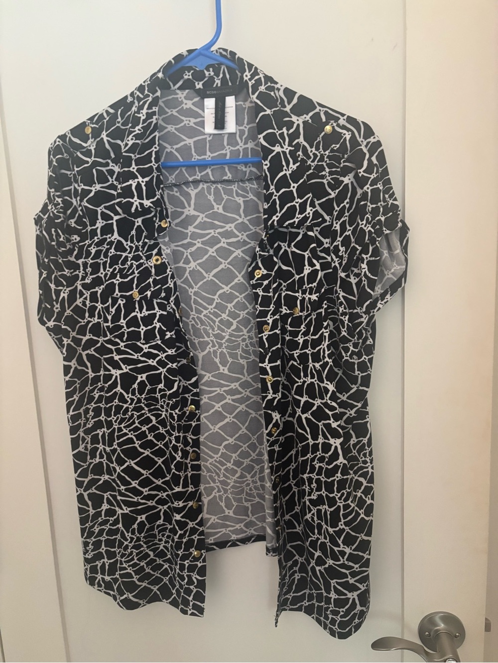 BCBGMaxAzria Black and White Short-Sleeve Shirt Jacket